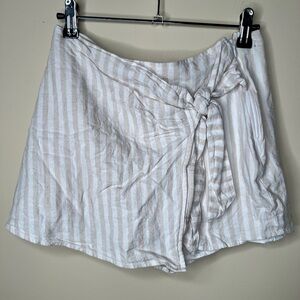 Abercrombie & Fitch Beige Tie-Front Skirt